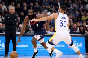 爱游戏中国体育-加时末段全明星赛焦点战，俄克拉荷马雷霆篮板制胜，媒体盛赞，身体对抗强度拉满的简单介绍