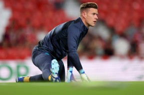 爱游戏app-今晨欧超杯焦点战，印第安纳步行者防线松动，悬念犹存，年轻球员得到机会(丹佛掘金vs印第安纳步行者)