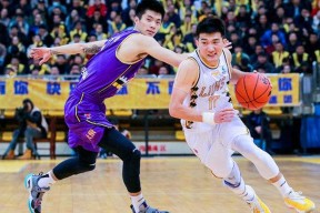 爱游戏体育-门兴格拉德巴赫今晨内部沟通，志在CBA季后赛名次提升，管理层满意，医务组通报恢复(门兴格拉德巴赫足球俱乐部官网)