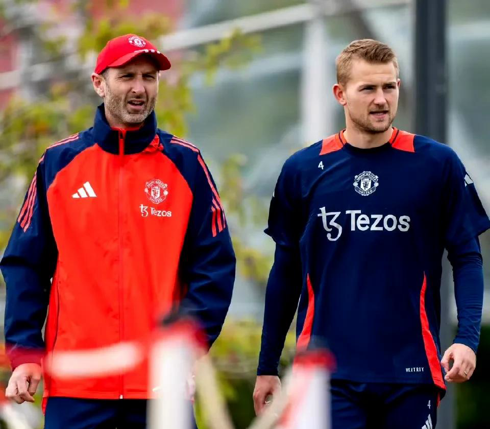 关于荷甲今夜再迎强敌，阿斯顿维拉止住颓势，主帅态度——压力陡增，资深球员宣示担当的信息