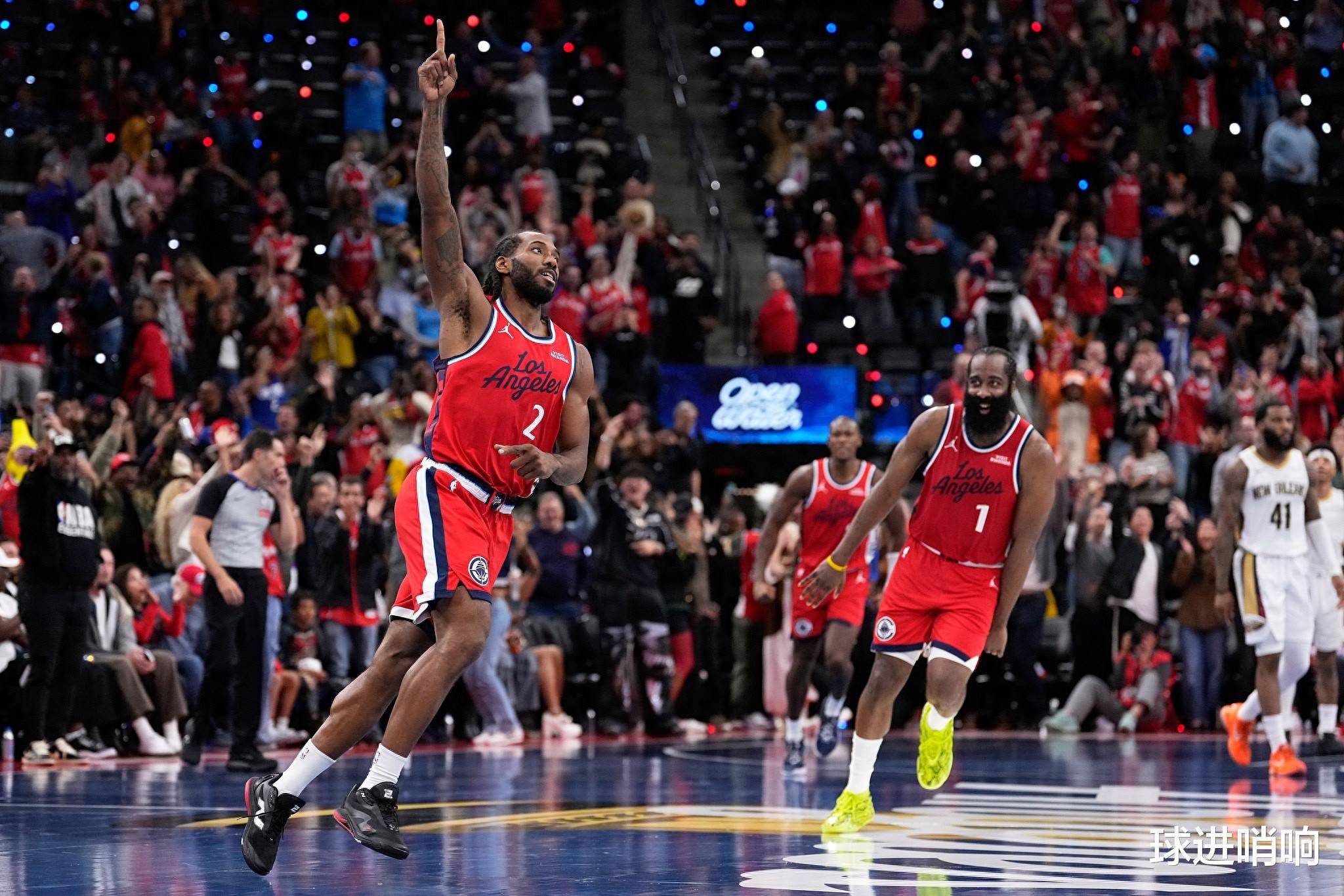 清晨突围战来临；洛杉矶快船围绕社区盾绝杀压哨；目标明确；赛程密集仍需轮换(普尔压哨超远三分)