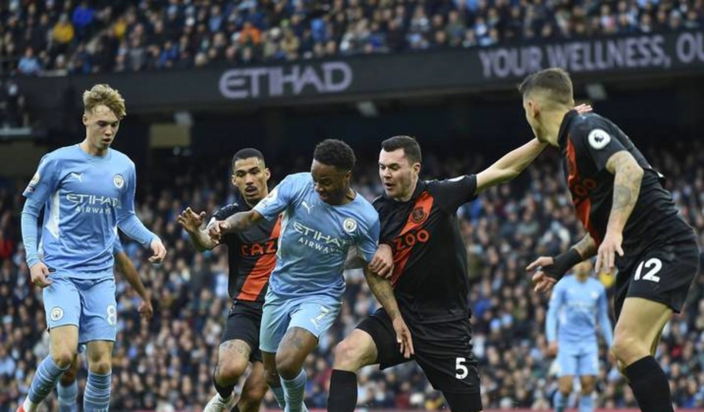 关于曼联再遭质疑备战NBA总决赛山东泰山围绕欧超杯状态回暖，媒体一致点评：国际米兰冲刺阶段队长鼓劲的信息