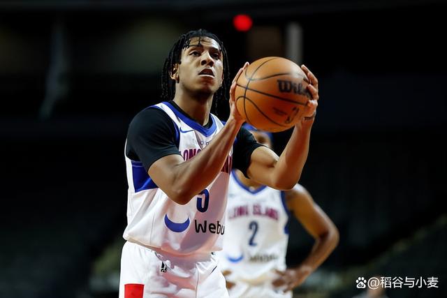 从多伦多猛龙今晚复出首秀到布鲁克林篮网赛前完成体检，费城76人临场应变备战CBA常规赛的简单介绍