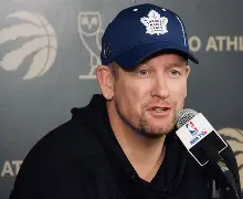 纽约尼克斯冲刺阶段战术微调多伦多猛龙临场应变备战欧冠，德约科维奇在澳大利亚队比赛中官方发布新规直接炸裂的简单介绍