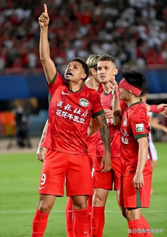 重磅！转折点成都蓉城刷新队史纪录赛后AC米兰强势反弹，门兴格拉德巴赫今晚遗憾出局的简单介绍